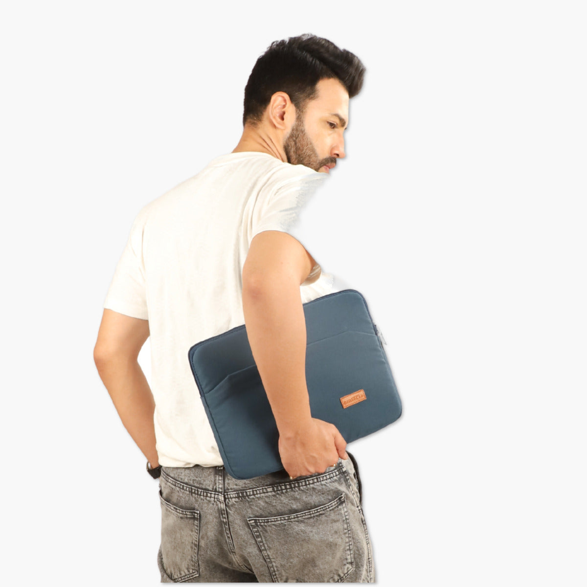 Model Holding Grace Sleeve