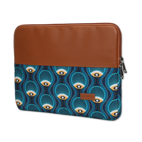 Mystic Eyes |Bloom MacBook Sleeve - 1