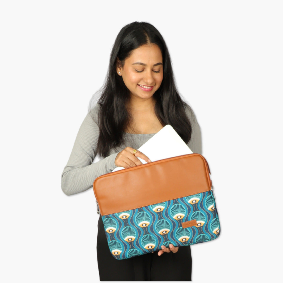 Model holding Bloom Sleeve