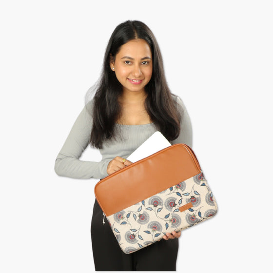 Model holding Bloom Sleeve