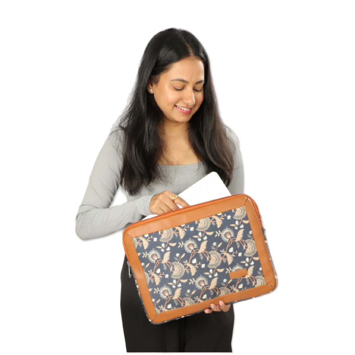 Model holding Framed Sleeve