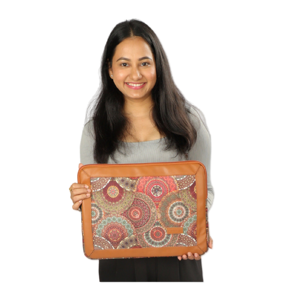 Model holding Framed Sleeve