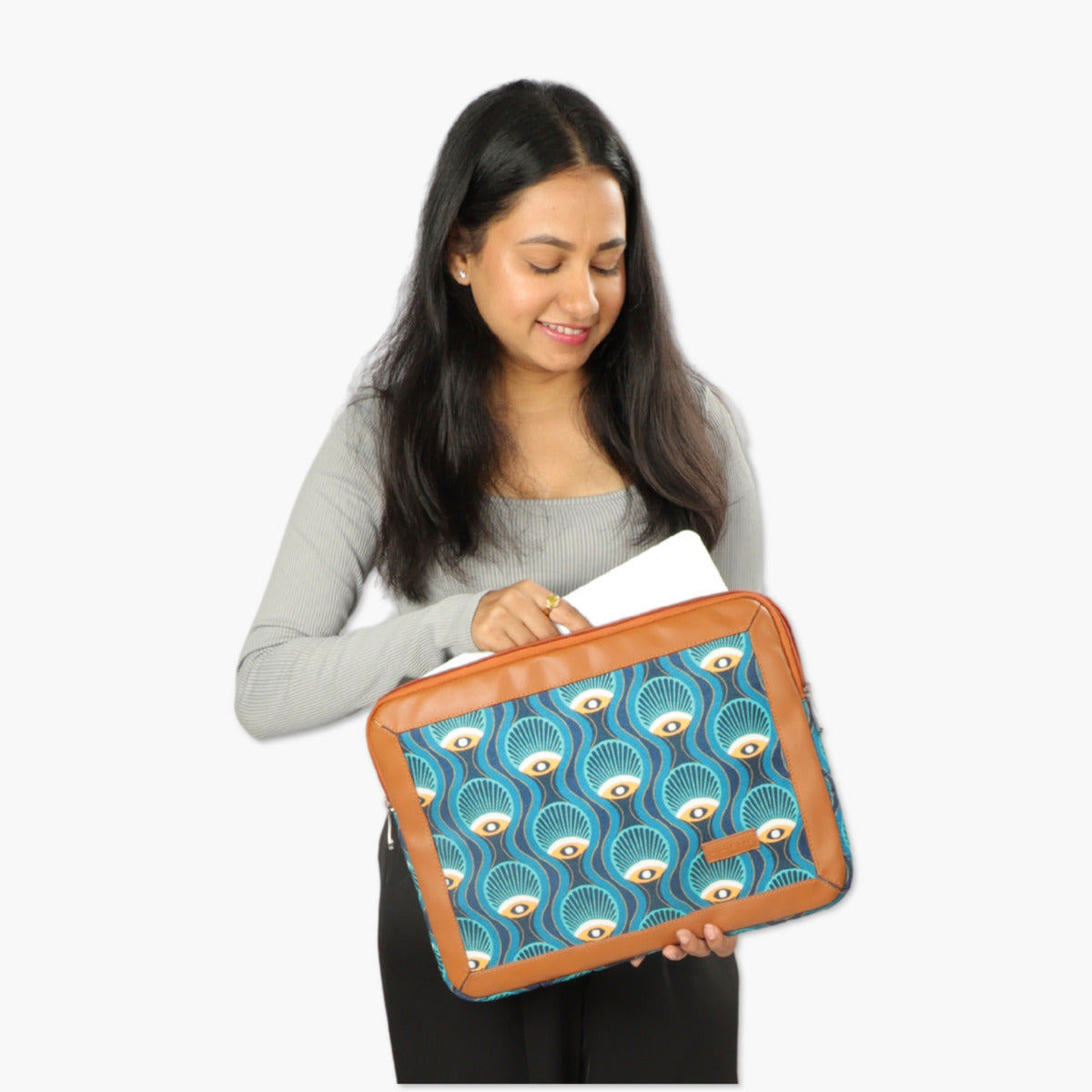 Model holding Framed Sleeve