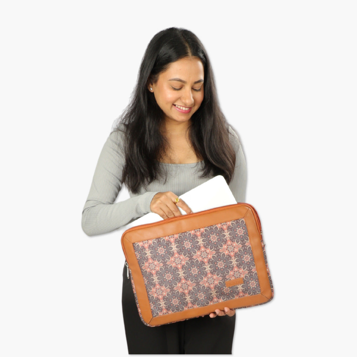 Model holding Framed Sleeve