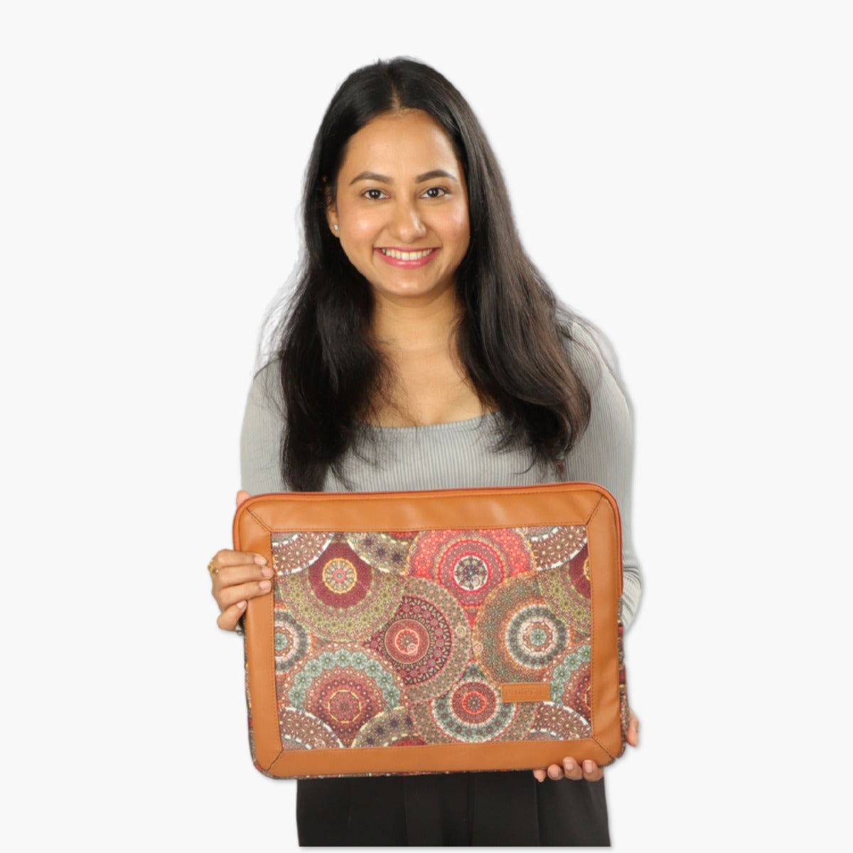 Model holding Framed Sleeve