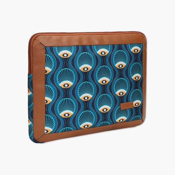 Mystic Eyes |Framed MacBook Sleeve - 2
