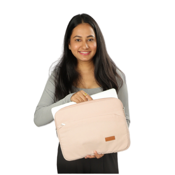 Model Holding Grace Sleeve