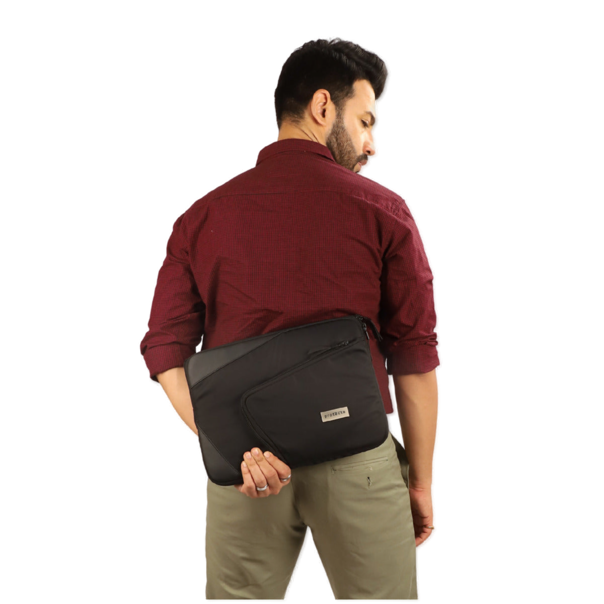 Vertex Sleeve Model Image