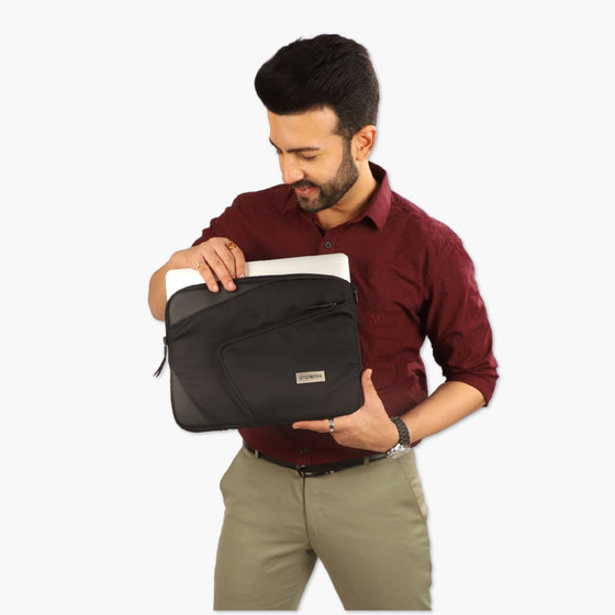 Vertex Sleeve Model Image